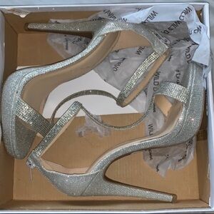 Sparkly silver Windsor shoes